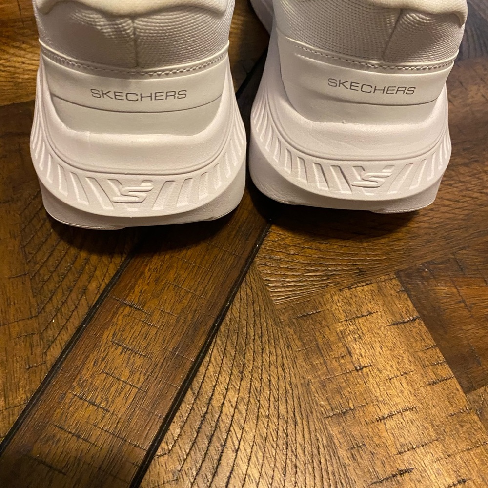 Skechers 8.5 Go Walk max cushioning sneakers - Picture 4 of 8